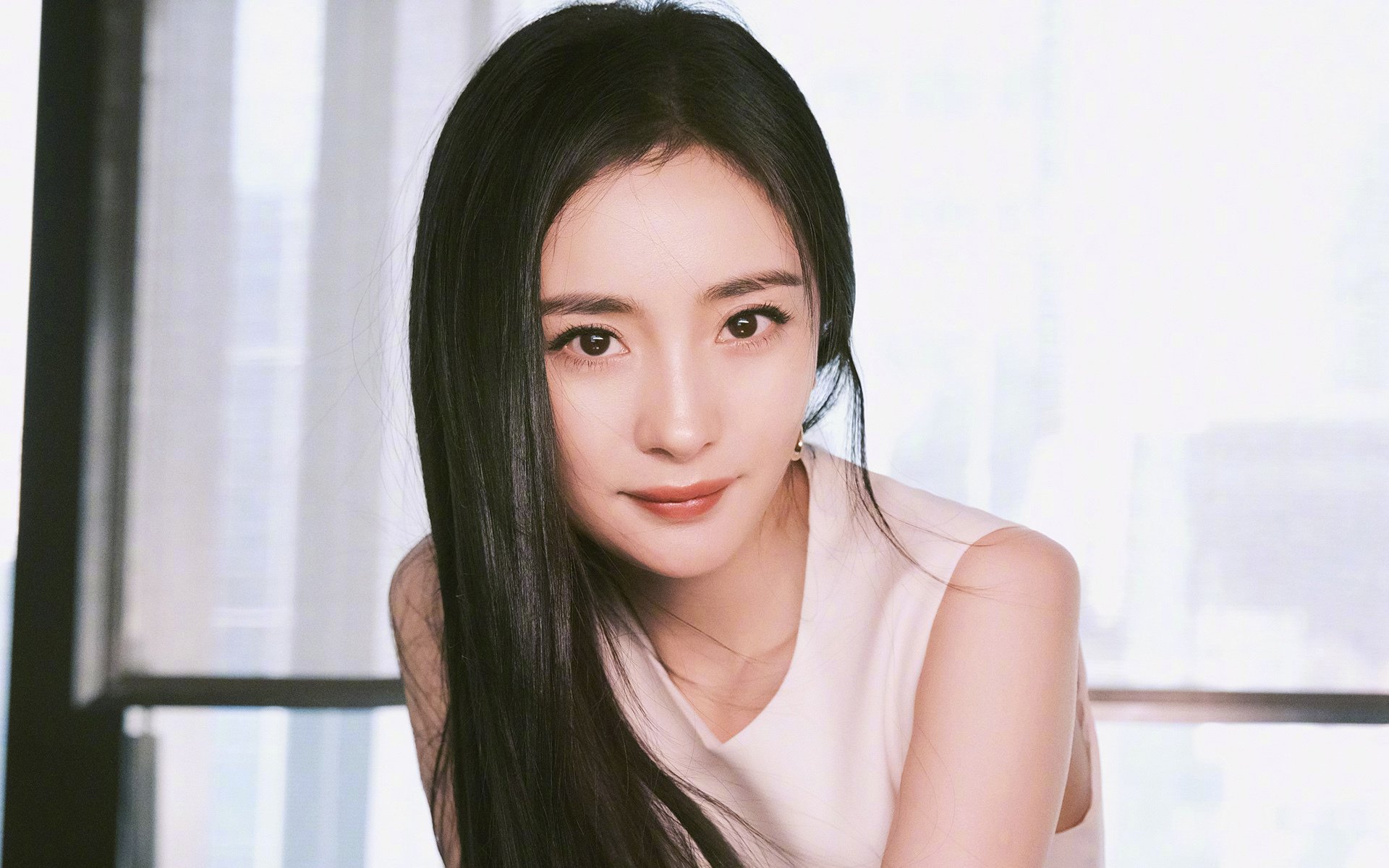 开云体育网页版入口-梅赛德斯车队专注战术调整，迎头赶上，梅赛德斯车队车手